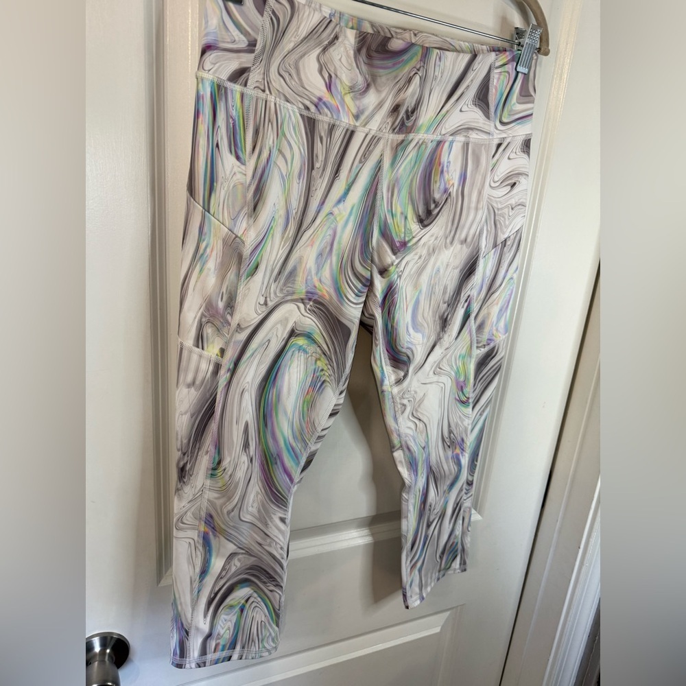 Athleta Women’s Contender White Opal Powerlifting Iridescent Leggings - Medium - Picture 3 of 8
